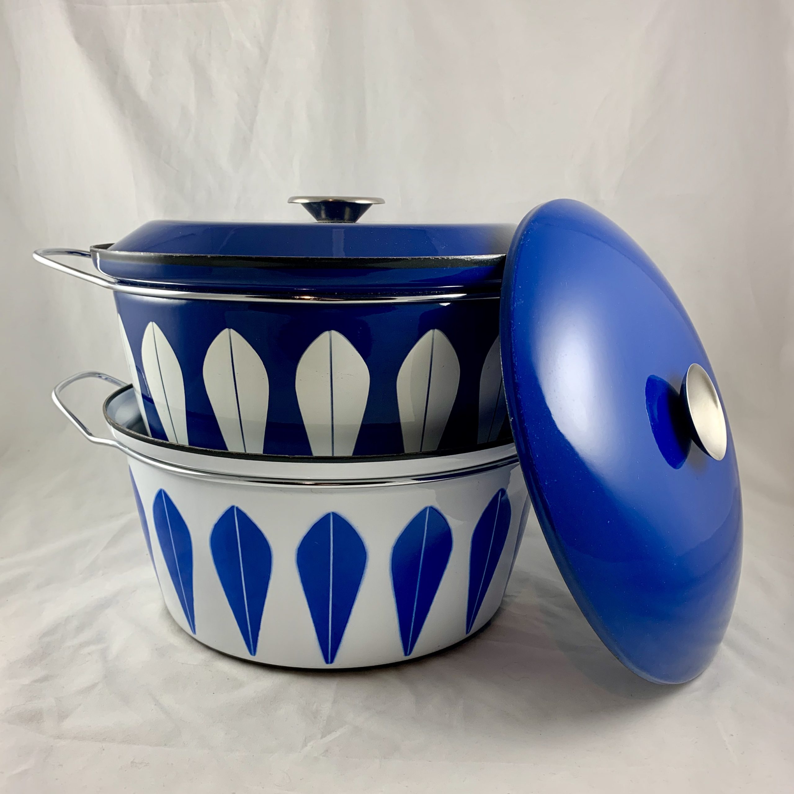 Vintage Turquoise Blue Cathrineholm Lotus Shallow Dutch Oven – The Lion's  Den