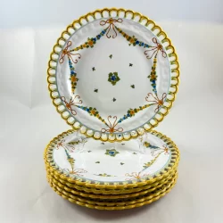 Cantagalli Italian Majolica Hand Painted Plates, a set of 6