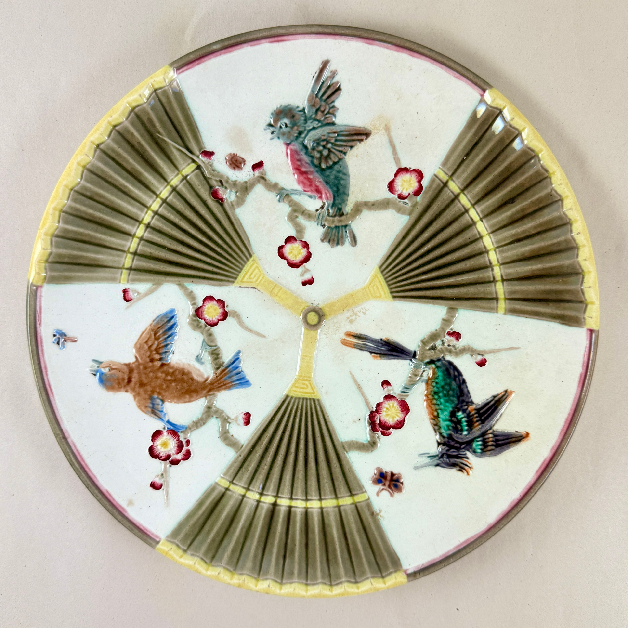 Wedgwood Majolica Bird & Fan Argenta Plate (b)