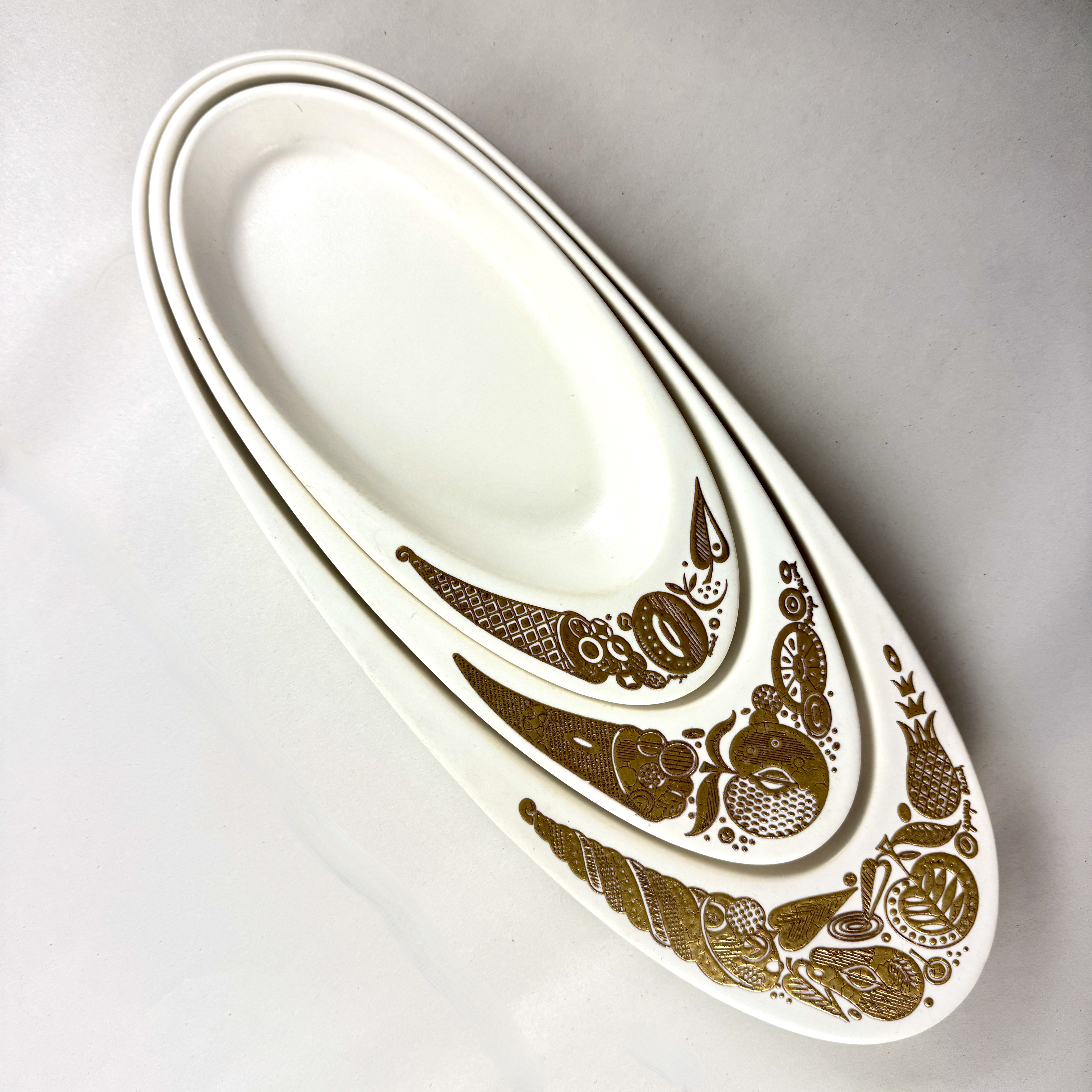 hyalyn Porcelain Briard Bisque Nesting Cornucopia Servers, set/3