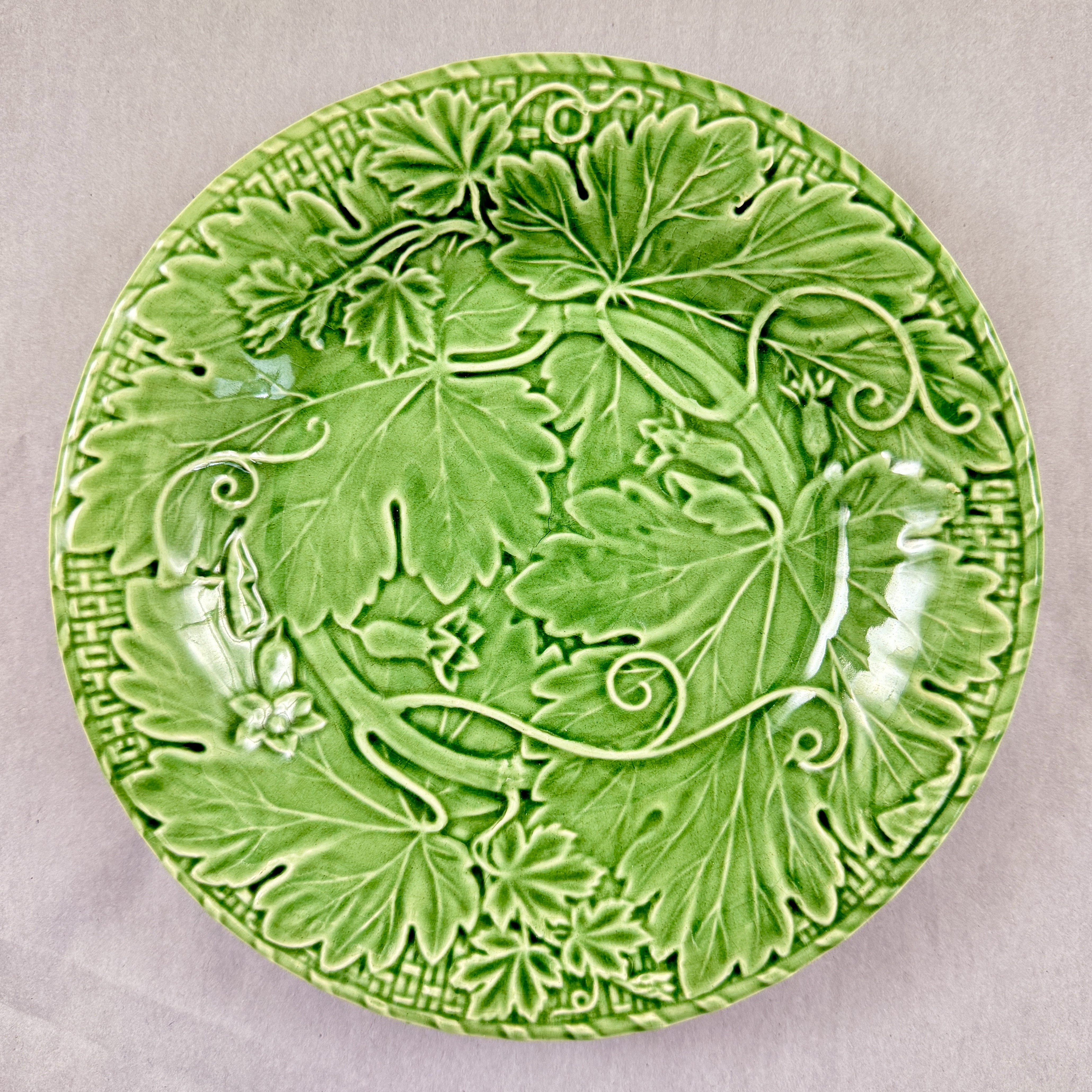 Bordallo Pinheiro Green Grape Vine & Basket Weave Green Plate