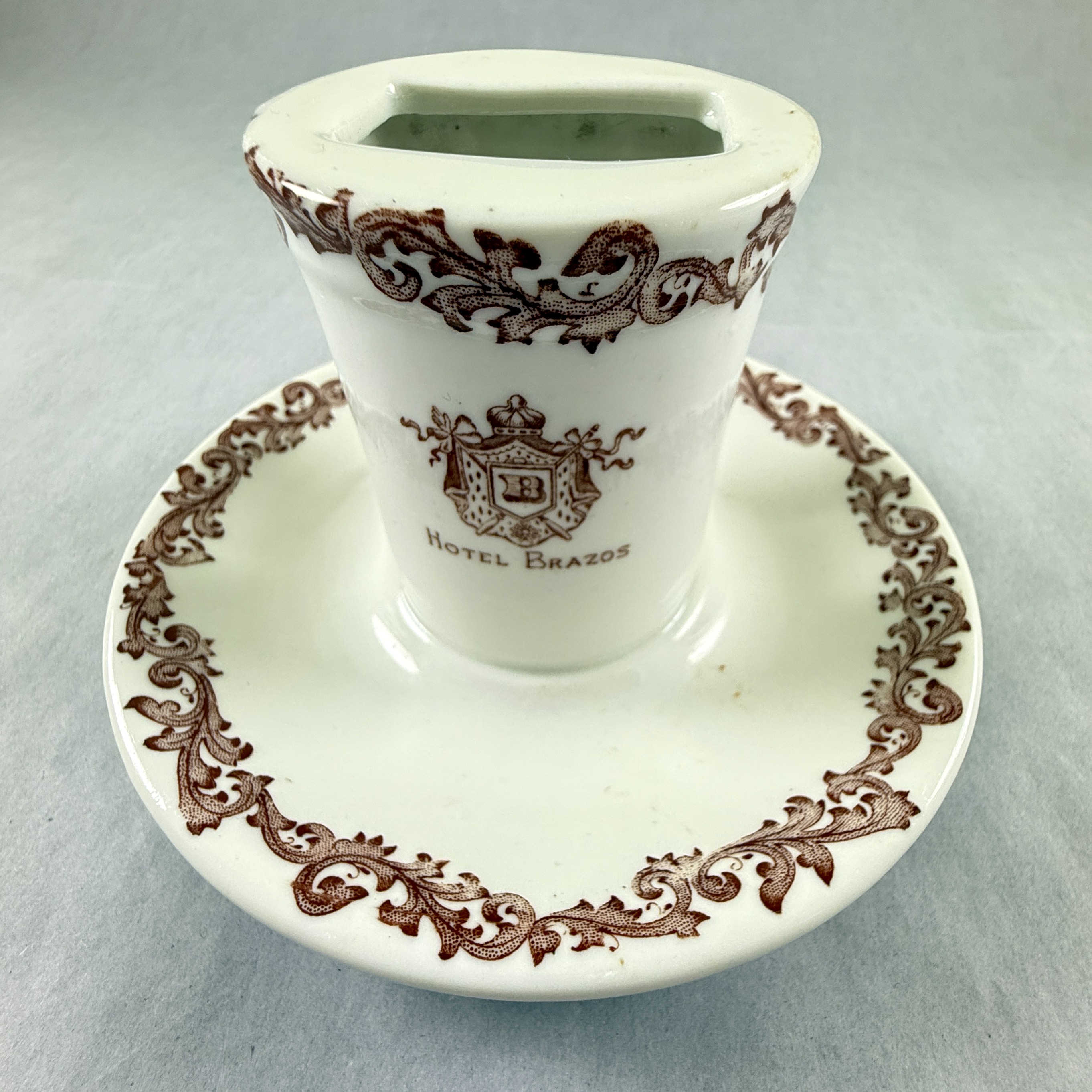 Shenango China Hotel Brazos Match Striker