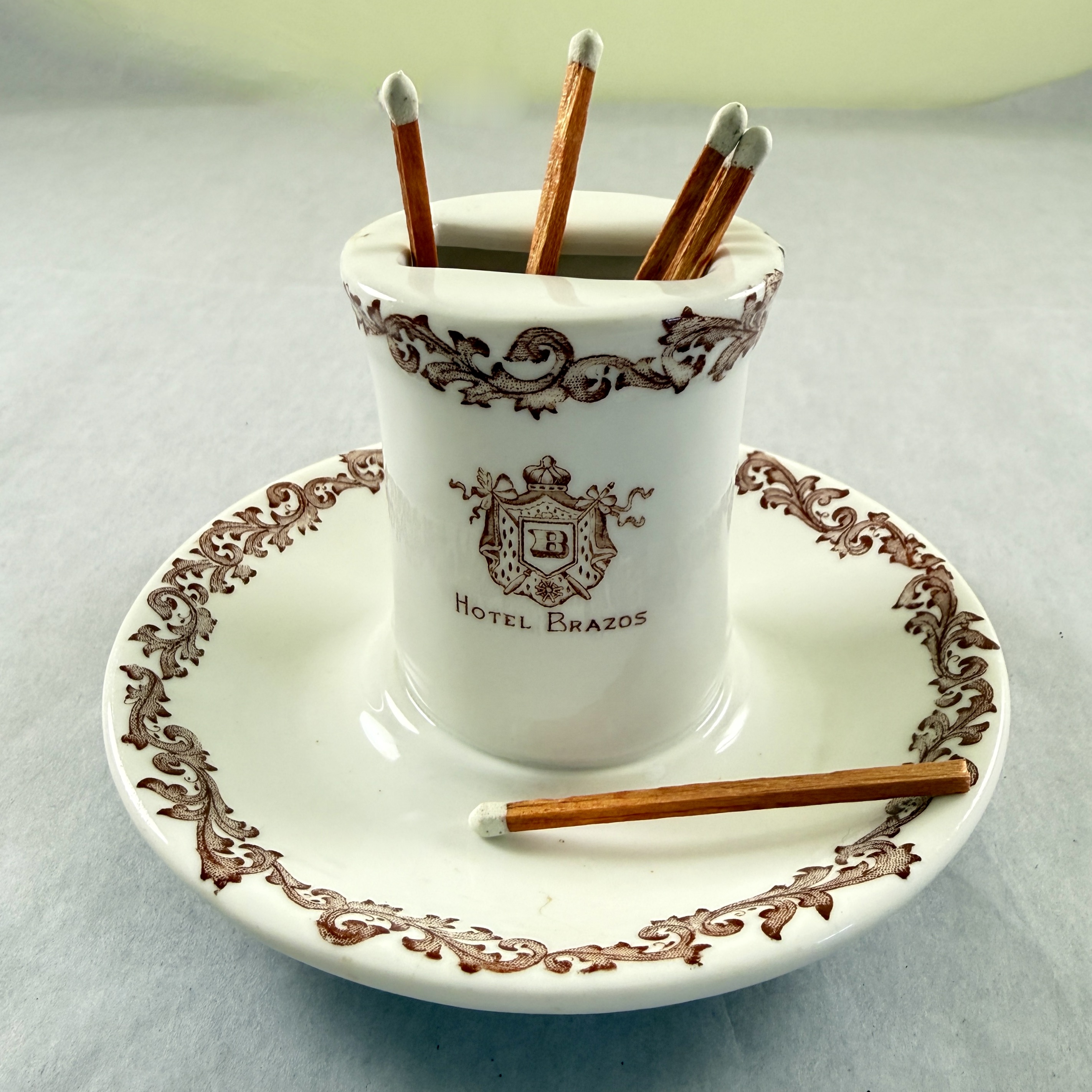 Shenango China Hotel Brazos Match Striker